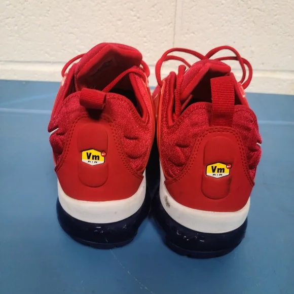 Nike Air Vapormax Plus "USA" Size 10.5 (2018) *Rare Item* - Picture 3 of 7